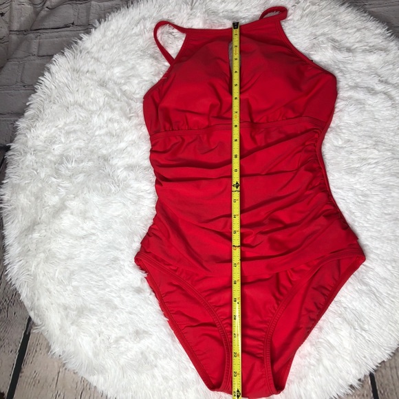 Ellen Tracy red eyelet opening 1 piece swim suit - Picture 9 of 9